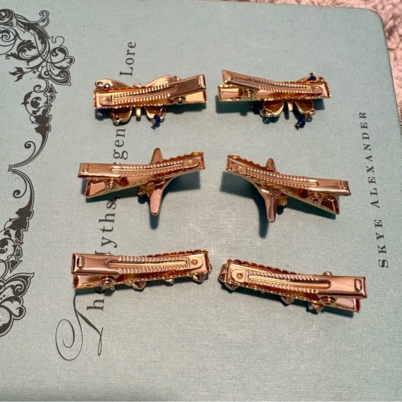 Hot Topic Thorn & Fable Star Butterfly Floral Gold & Purple 3 Pair Hair Clip Set - Picture 4 of 7